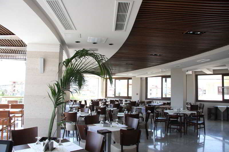Cosmopolitan Hotel & Spa ปาราเลียกาเตอรีนิส ภายนอก รูปภาพ