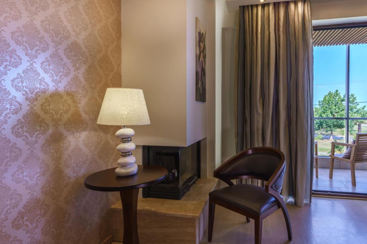 Cosmopolitan Hotel & Spa ปาราเลียกาเตอรีนิส ภายนอก รูปภาพ
