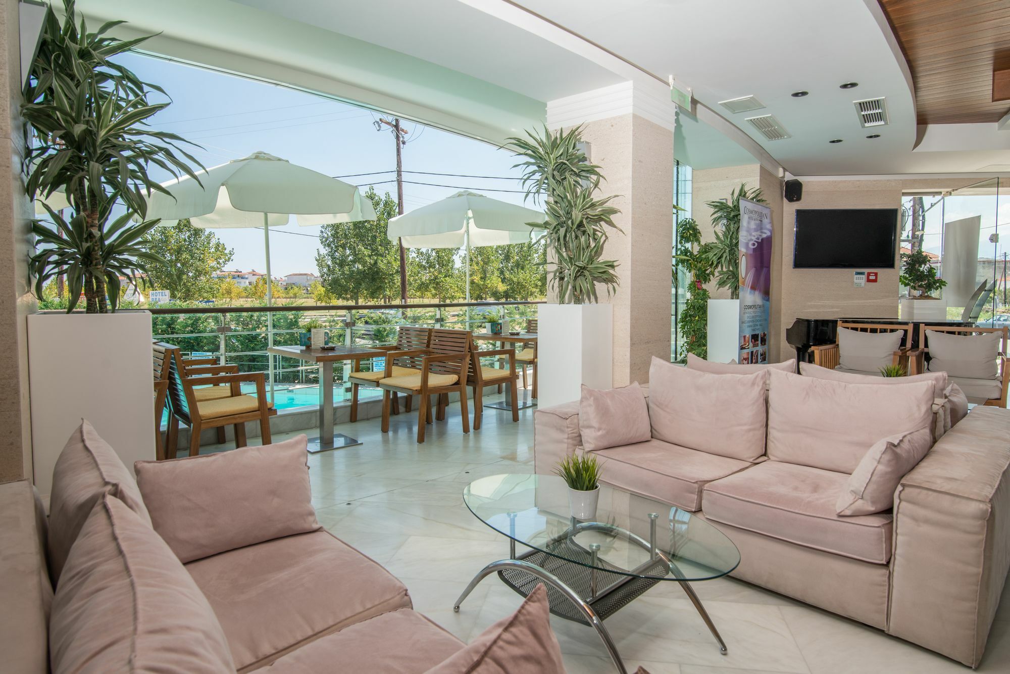 Cosmopolitan Hotel & Spa ปาราเลียกาเตอรีนิส ภายนอก รูปภาพ